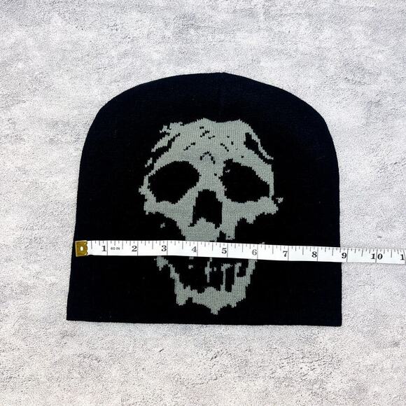 y2k grunge gothic punk black and gray skull beanie - Picture 6 of 6